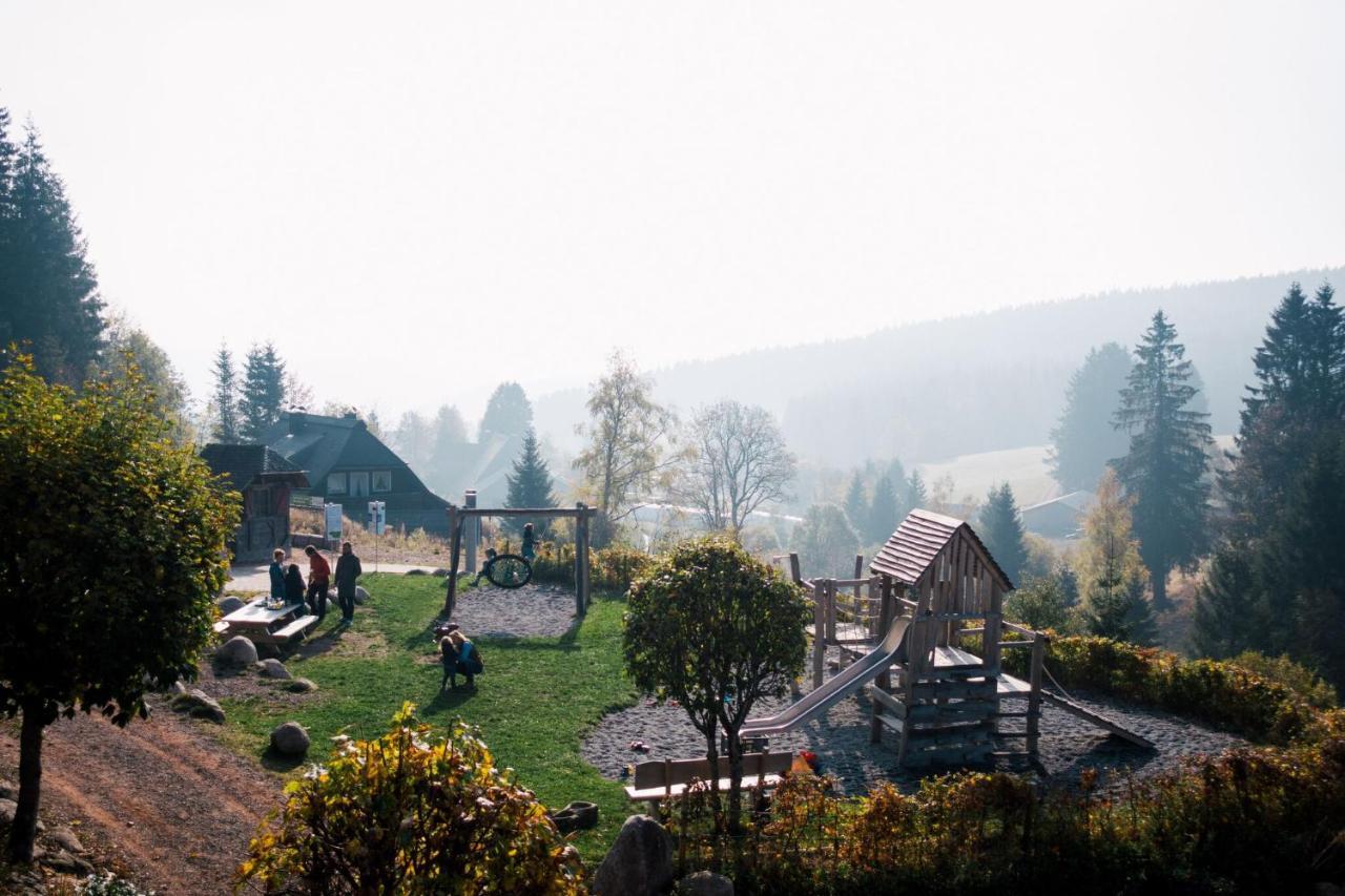 Hoehengasthaus Kolmenhof An Der Donauquelle Furtwangen im Schwarzwald Extérieur photo